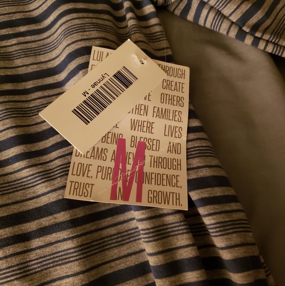 Lularoe Lynnae - Picture 4 of 4